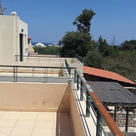 Villa Villa, Close To The Beach, With Swimming Pool And Mountain Views *