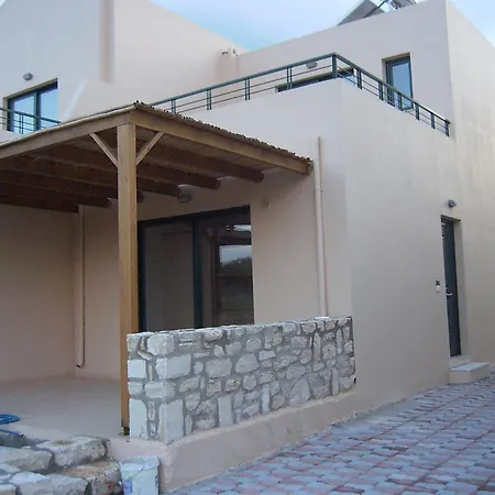Villa Villa, Close To The Beach, With Swimming Pool And Mountain Views