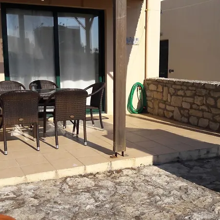 别墅 Villa, Close To The Beach, With Swimming Pool And Mountain Views