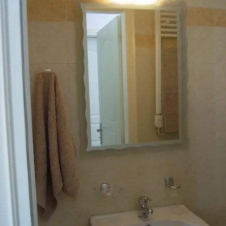 别墅 Villa, Close To The Beach, With Swimming Pool And Mountain Views Asprouliánoi